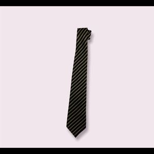 Another 100% silk tie by legendary Geoffrey Beene. Want the promotion? I got you